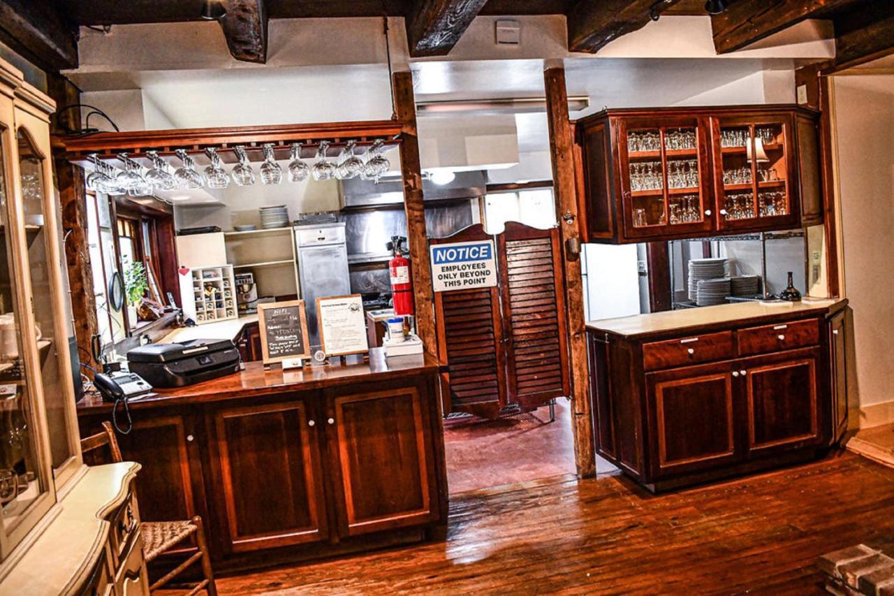 Brook Road Inn Goshen Exteriér fotografie