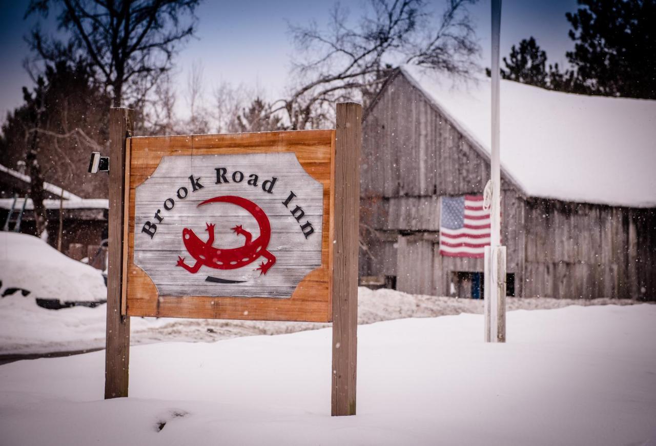 Brook Road Inn Goshen Exteriér fotografie